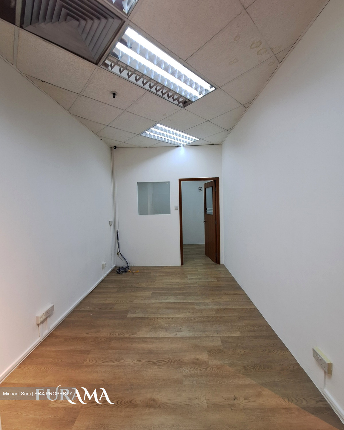 Furama City Centre Singapore (D1), Retail #618933111